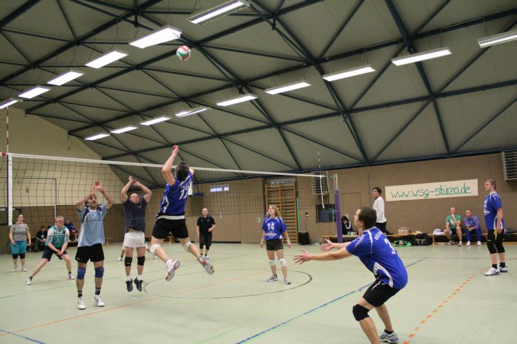 (Hier klicken für Bildershow) WSG Stuerza Halle