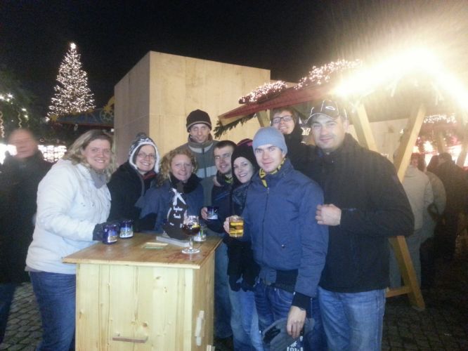 (Hier klicken für Bildershow) Weihnachtsfeier/Weihnachtsmarkt
